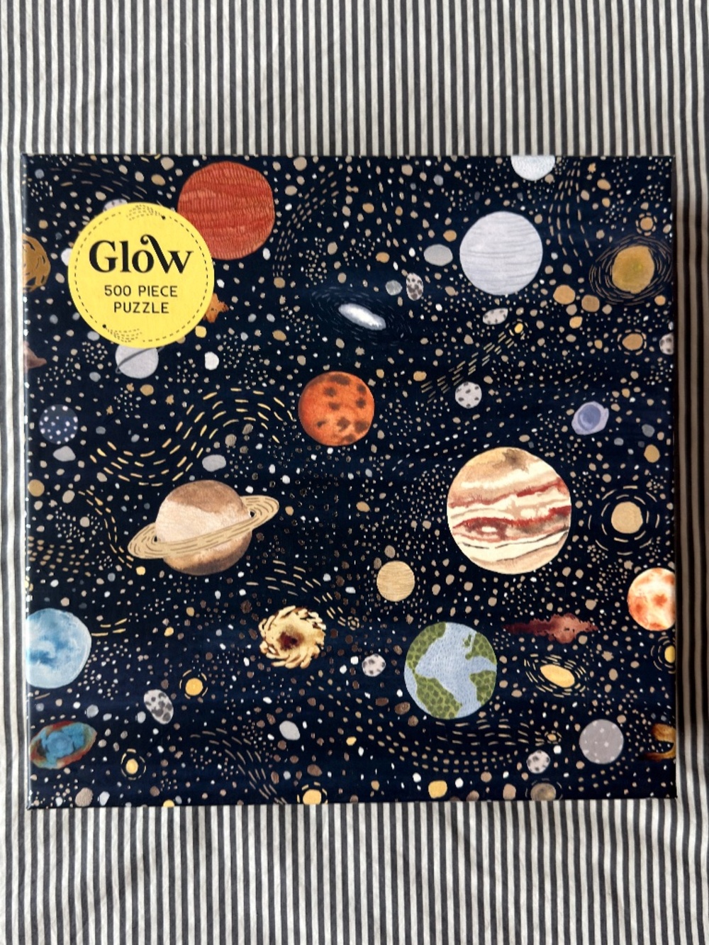 500 piece jigsaw puzzle "Glow" by Magic Cat Publishing